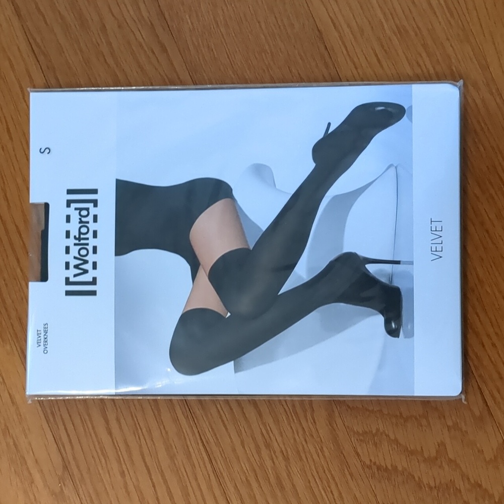 Wolford Velvet overknees size S